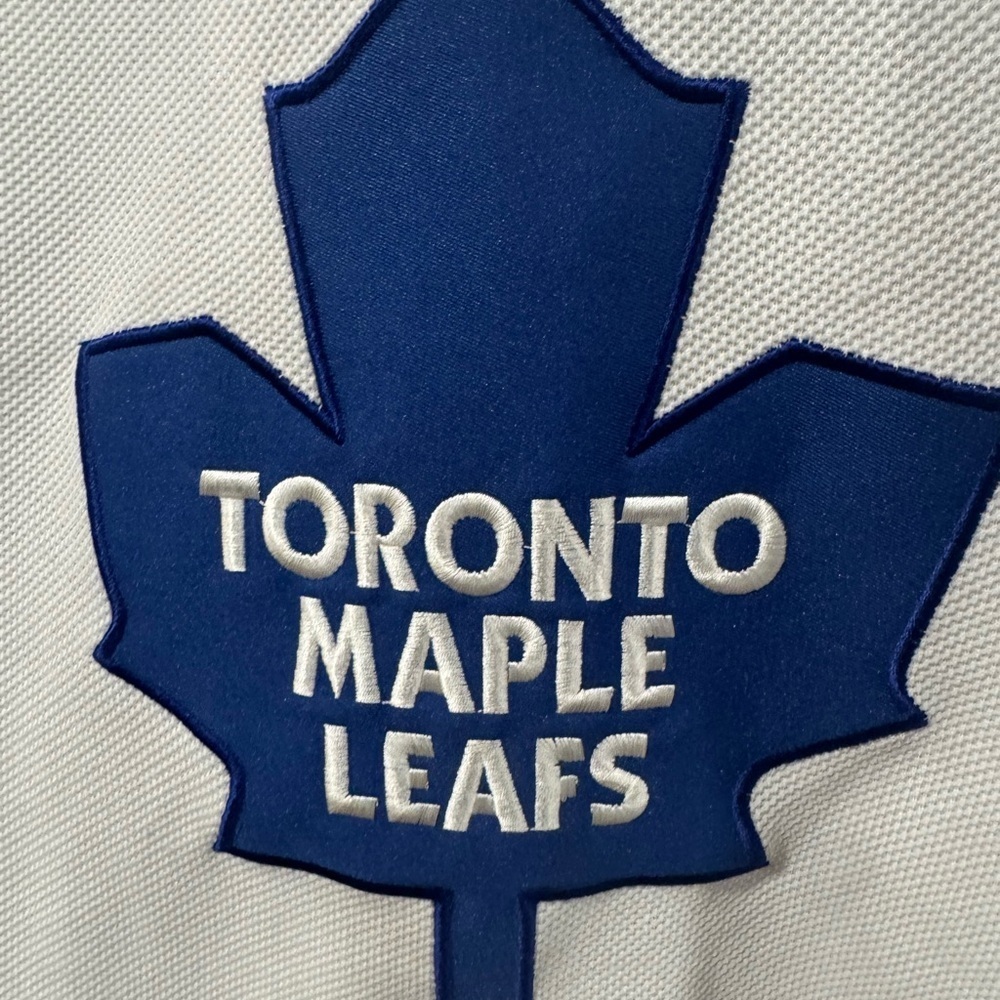 Reebok Toronto Maple Leafs NHL Hockey Jersey - Picture 5 of 9